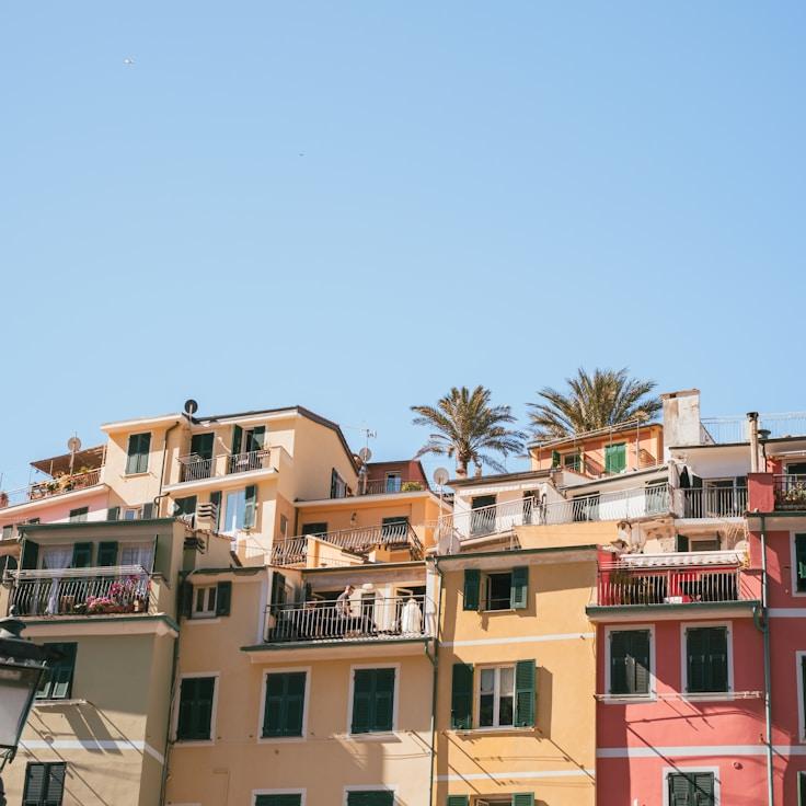 Outdoor terrace seating suitable for families in Amsterdam